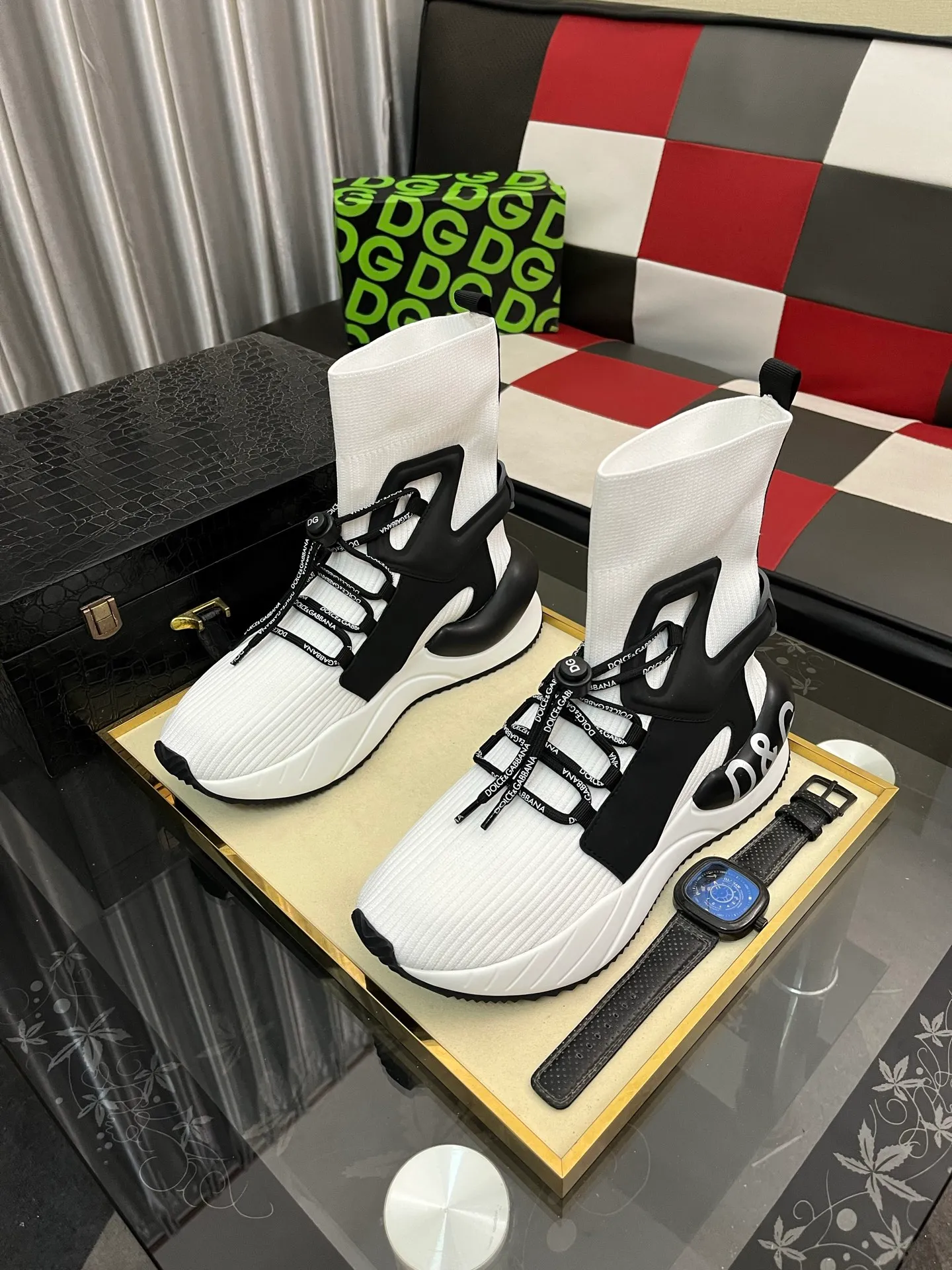 Men's men's shoes💰420⌚️⌚️New DG Dolce & Gabbana high-end couple's sports and casual shoes, imported cowhide, multiple material splicing design➕Imported cowhide lining, cowhide feet➕original TPR elastic outsole. Size: 35-46